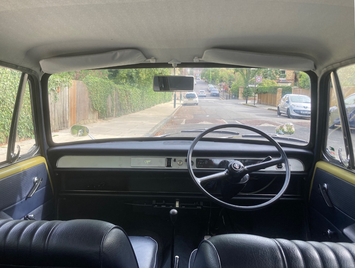 1972 Austin 1300 Image 3